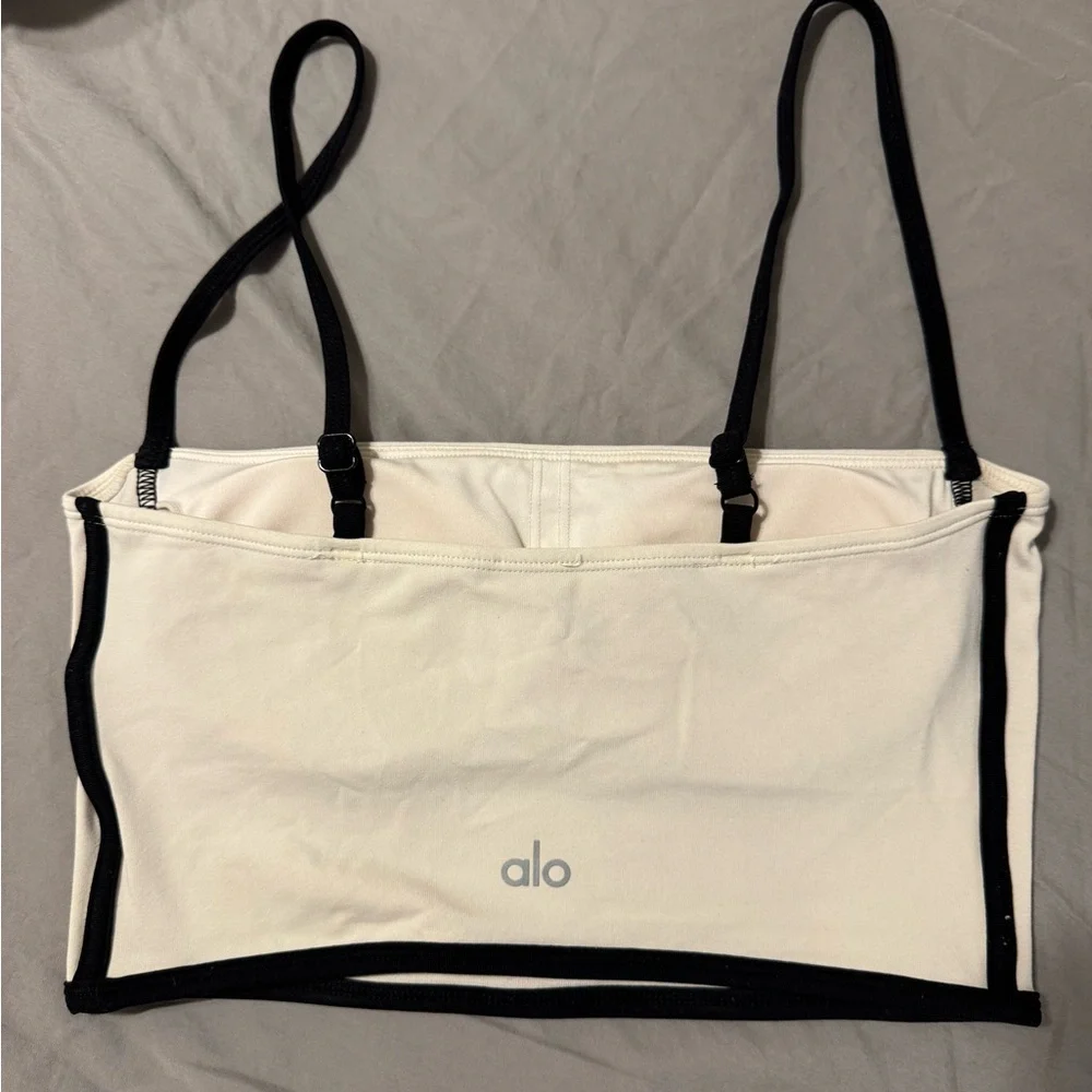 Alo Yoga Airbrush Streamlined Bra Tank in the Ivory/Black - Picture 5 of 5